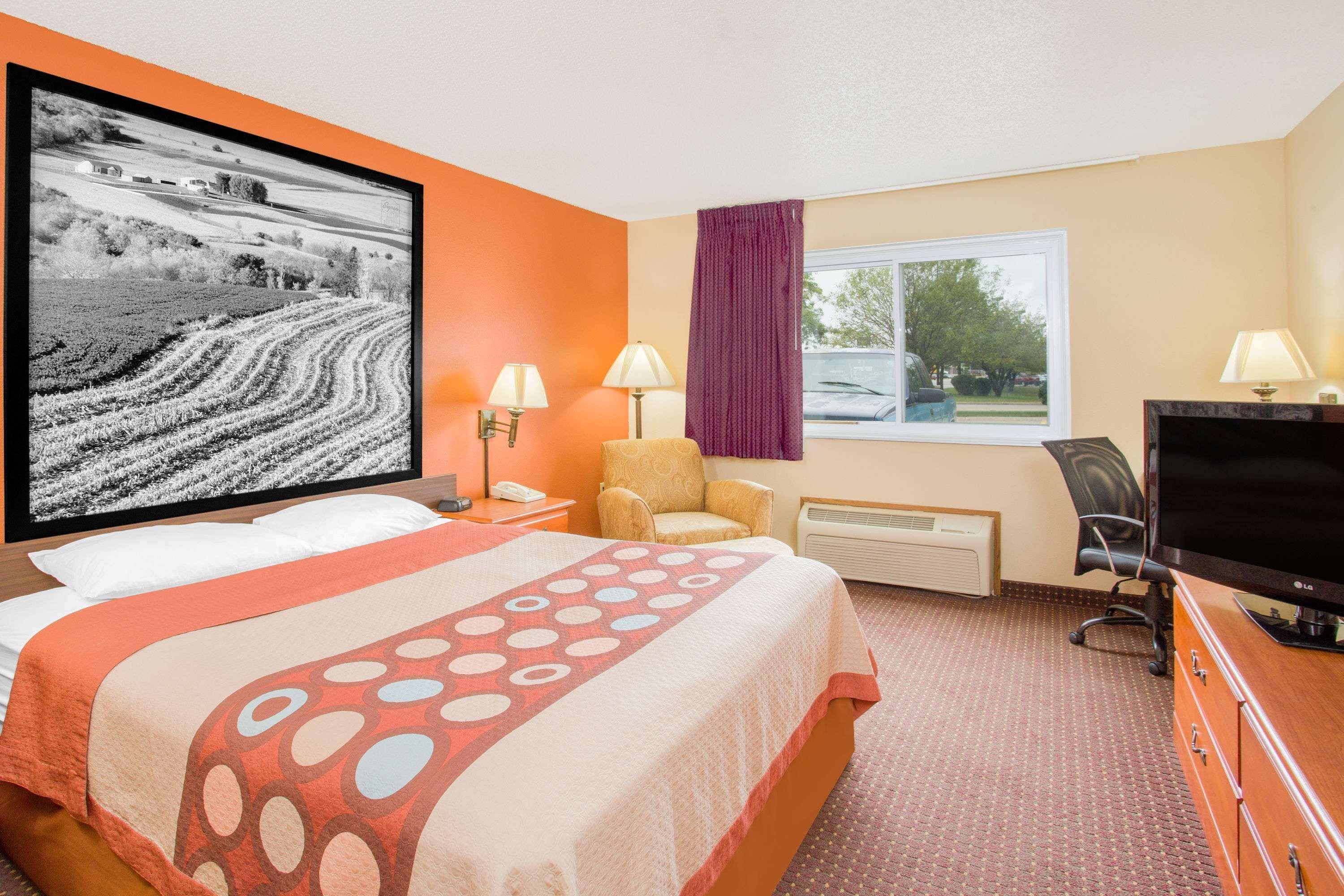 Super 8 By Wyndham Waverly Kültér fotó